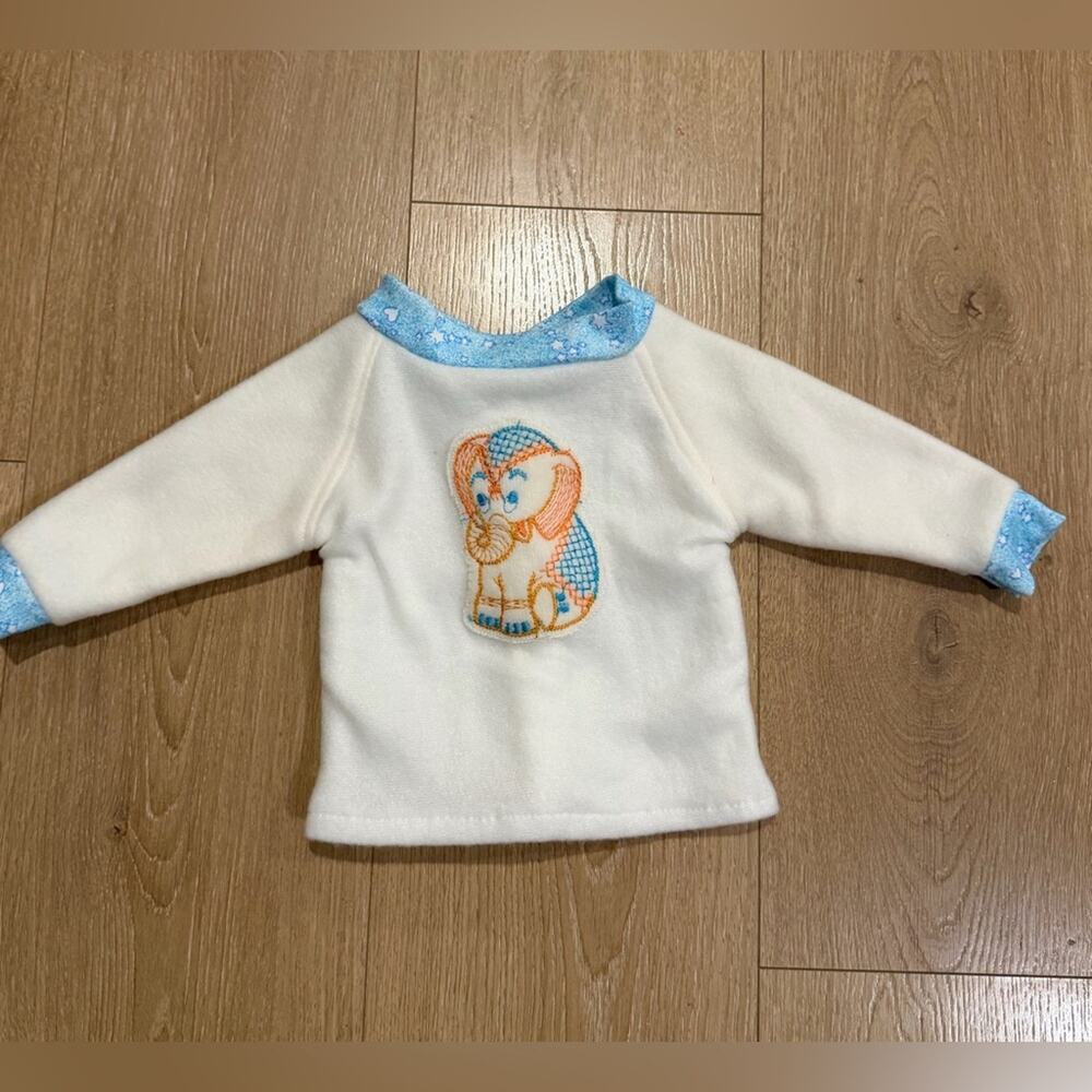 Vintage 1970s Baby Sweater White Blue Elephant Pullover 3 6 Months Retro - Picture 2 of 4